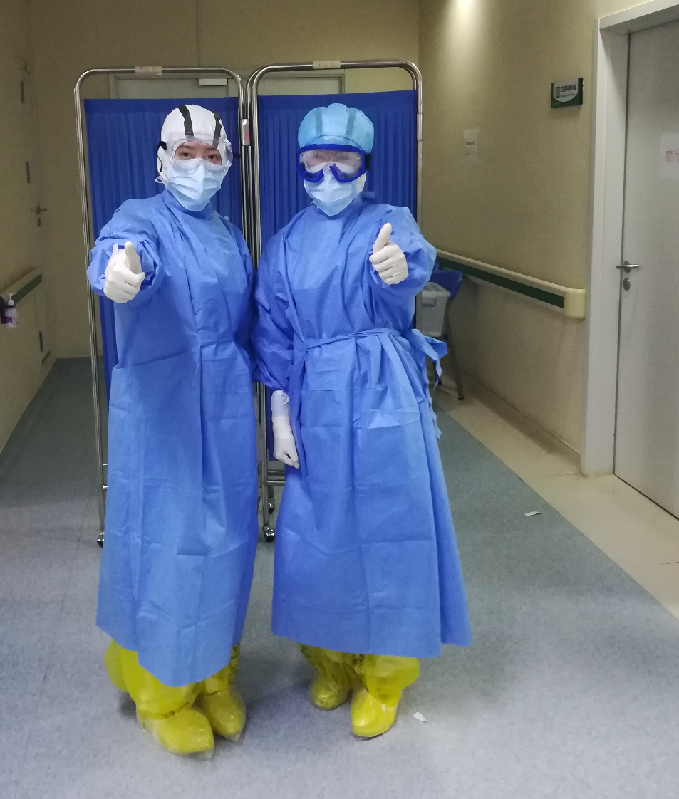 疫情监测与数据分析人员:科技助力防控